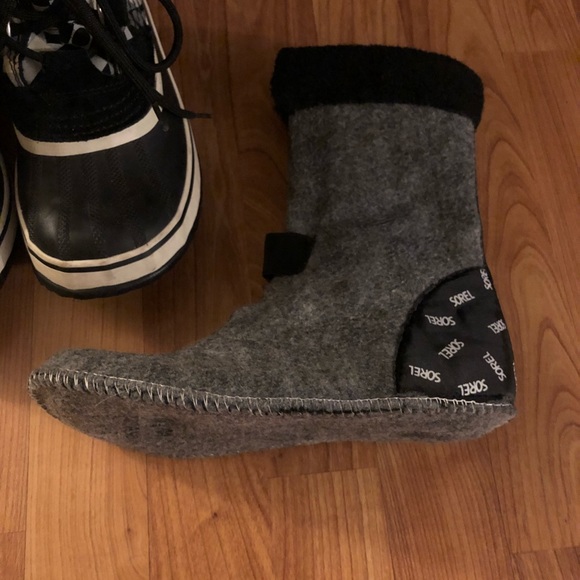 Sorel waterproof boots - Picture 4 of 8